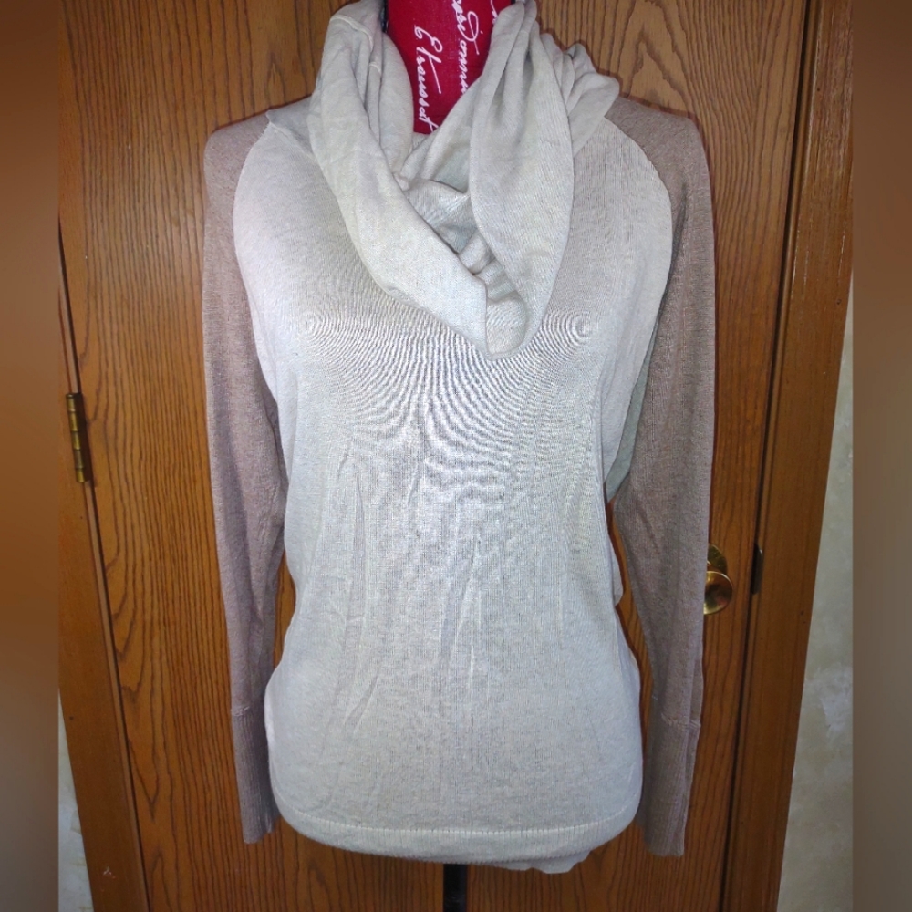 Cowl neck top SP